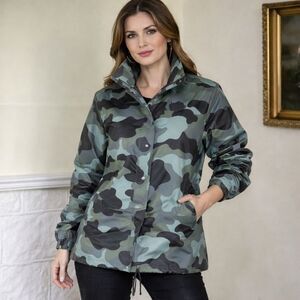 NWT Rains Camo Waterproof Hooded Jacket